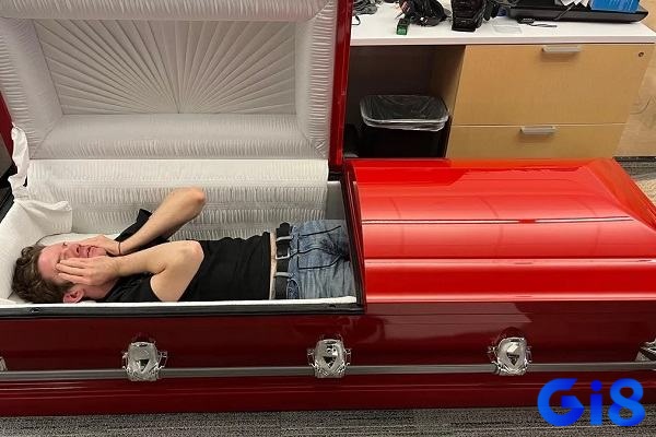 Chiêm bao thấy quan tài mang tới dự báo lành dữ tùy theo trải nghiệm mơ