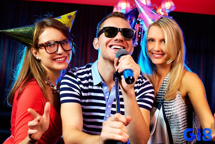 Mơ thấy hát Karaoke không hay đang phản ánh nhận thức của đề thủ về con người thật của mình